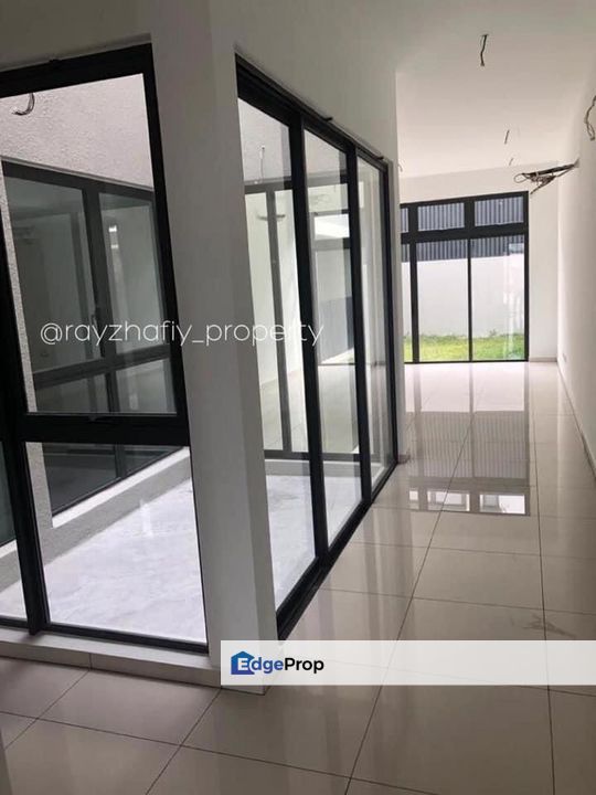 emerald residence medini double Story cluster for sale, Johor, Nusajaya