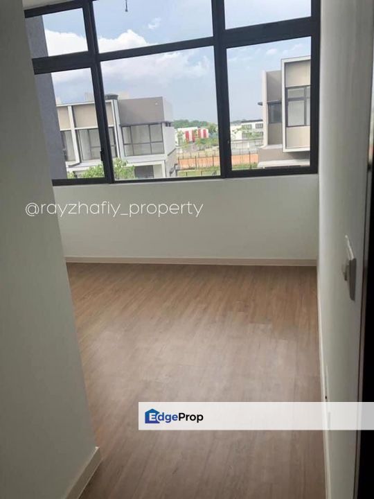 emerald residence medini double Story cluster for sale, Johor, Nusajaya