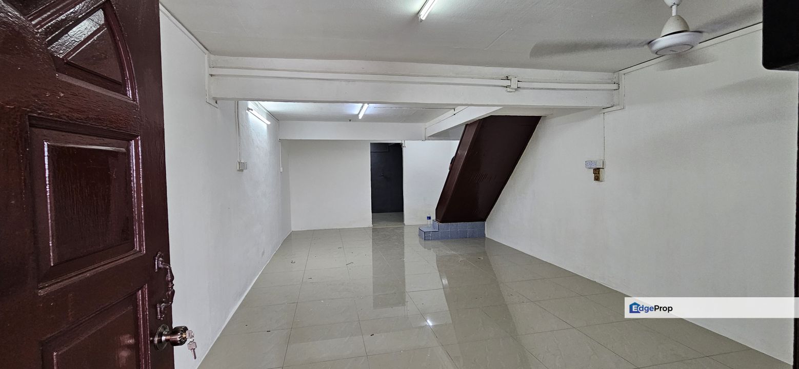 Taman bukit tiram jalan panti double Story for sale, Johor, Ulu Tiram