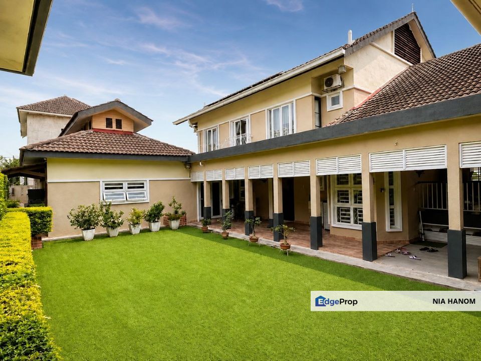 Taman Desa Utama Sungai Merab Spacious 2 Storey Luxury Bungalow, Selangor, Kajang