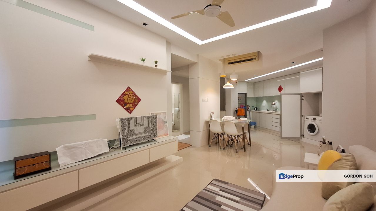 Well-kept Unit 2 bedrooms in Verve Suites FOR SALE!, Kuala Lumpur, Mont Kiara