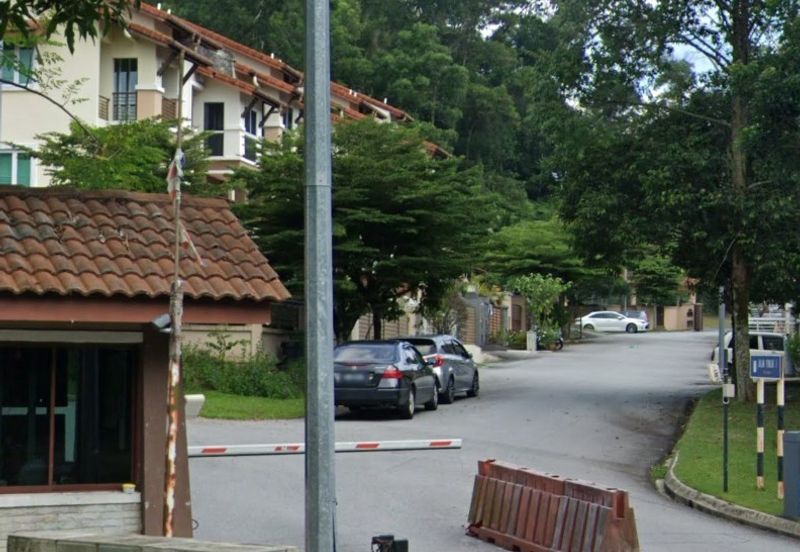 Taman Puncak Bukit utama intermediate terrace house for sales