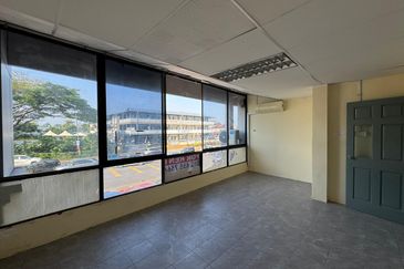 Kuching Jalan Nanas Shoplot for Rent Opposite Sjk Chung Hwa 4