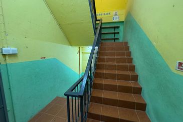 Kuching Jalan Nanas Shoplot for Rent Opposite Sjk Chung Hwa 4