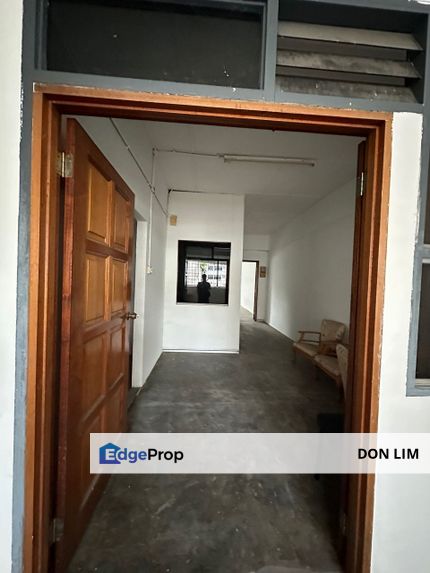 KUCHING HUI SING OFFICE  2ND FLOOR  FOR RENT PRIME AREA , Sarawak, Kuching