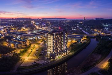 Sabah Kota Kinabalu Inanam Ibis Styles Hotel For Sale