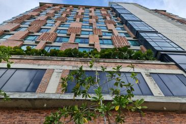 Sabah Kota Kinabalu Inanam Ibis Styles Hotel For Sale