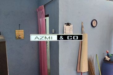 Ayer Hitam Taman Bahagia Teres 2 tingkat Kos Rendah