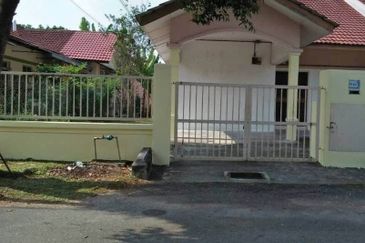 One Storey Semi-D Taman Desa Salak Damai Salak Tinggi