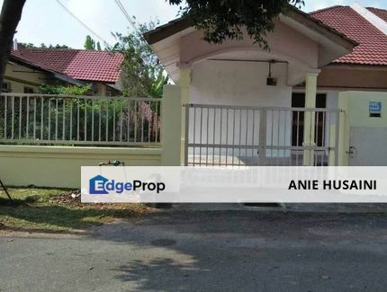 One Storey Semi-D Taman Desa Salak Damai Salak Tinggi, Selangor, Sepang