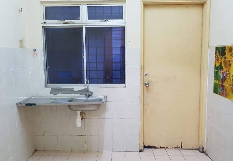 One Storey Semi-D Taman Desa Salak Damai Salak Tinggi