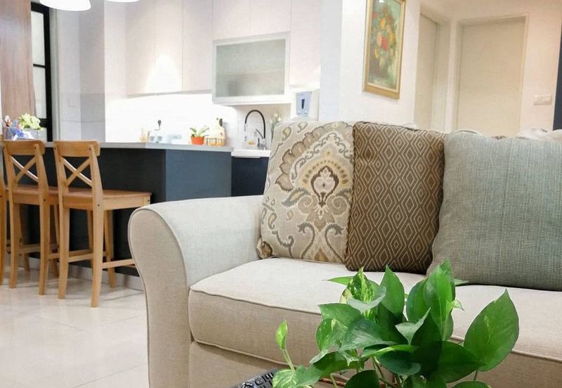 Lake Point Residence