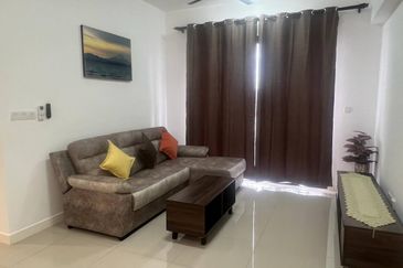 THE PULSE RESIDENCE & THE PULSE