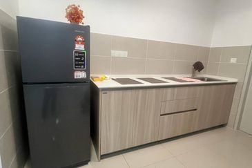 THE PULSE RESIDENCE & THE PULSE