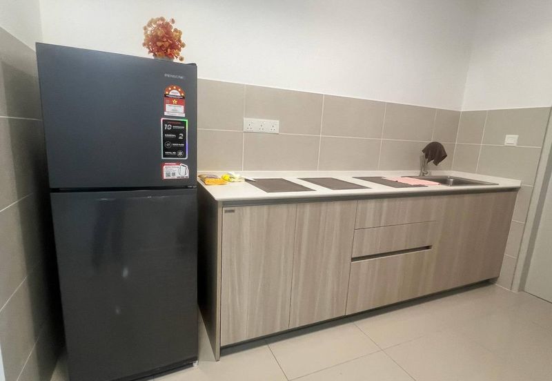 THE PULSE RESIDENCE & THE PULSE