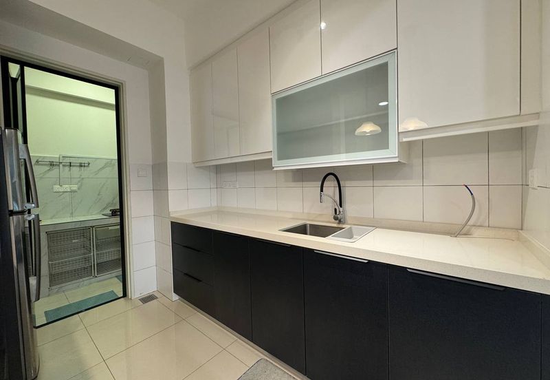 Lake Point Residence