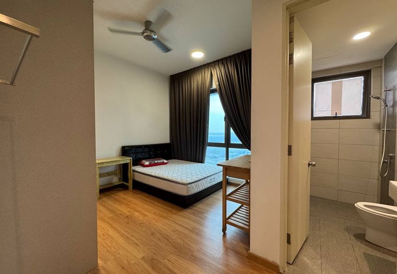 Lake Point Residence