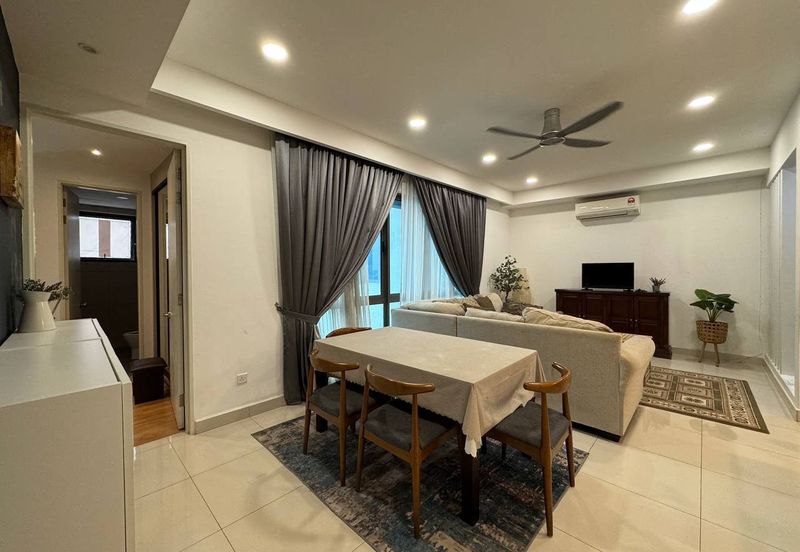 Lake Point Residence