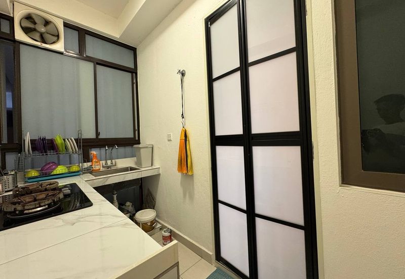 Lake Point Residence