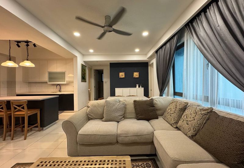 Lake Point Residence