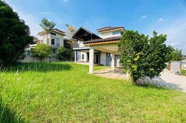 Perdana College Heights