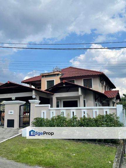 Spacious 2 Storey Bungalow in Sg Merab Bangi for sale, Selangor, Kajang