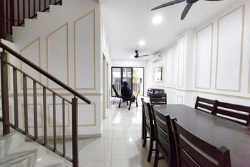 Setia Warisan Tropika (Belladonna)