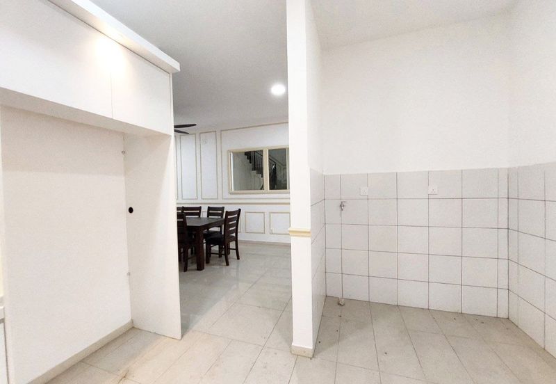 Setia Warisan Tropika (Belladonna)