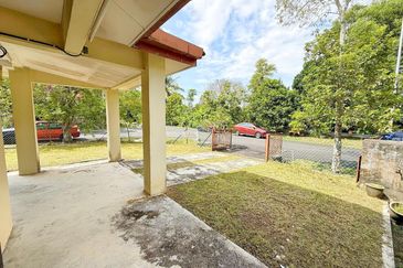 BANDAR ENSTEK (CENDRAWASIH)