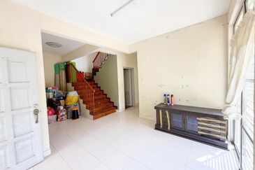 BANDAR ENSTEK (CENDRAWASIH)