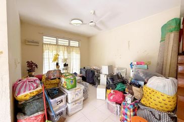 BANDAR ENSTEK (CENDRAWASIH)