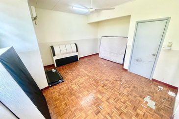 BANDAR ENSTEK (CENDRAWASIH)