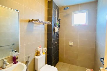 NILAI IMPIAN (LAMAN AZALEA)