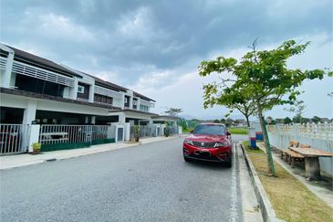 NILAI IMPIAN (LAMAN AZALEA)