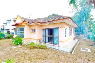 Kampung Baharu Sungai Pelek