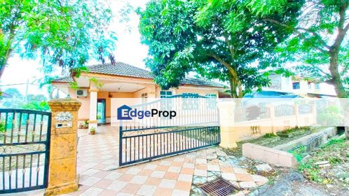 Well maintained & Renovated 1 Storey Bungalow at Sungai Pelek Sepang for sale, Selangor, Sungai Pelek