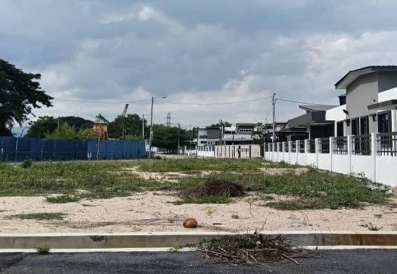 Bungalow Land Big Size Selling Cheap