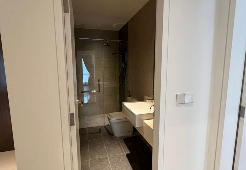 Bangsar Hill Park Luxury Condo Close to Bangsar LRT & Bangsar Village Brand New fully furnished unit For Rent