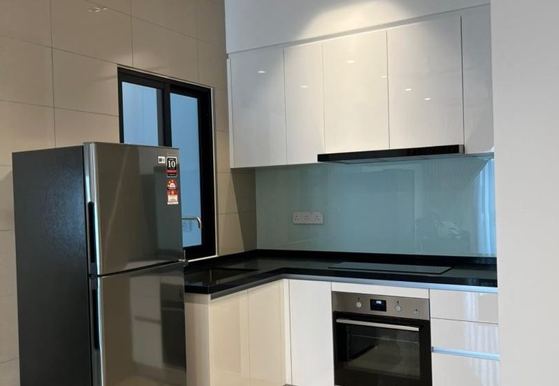 Bangsar Hill Park Luxury Condo Close to Bangsar LRT & Bangsar Village Brand New fully furnished unit For Rent