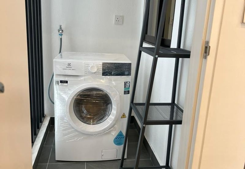 Bangsar Hill Park Luxury Condo Close to Bangsar LRT & Bangsar Village Brand New fully furnished unit For Rent