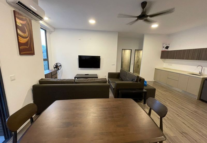 Henna Residence @ The Quartz