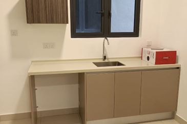 Henna Residence @ The Quartz