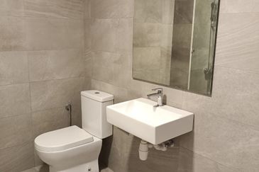 Henna Residence @ The Quartz