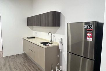 Henna Residence @ The Quartz