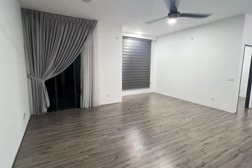 Henna Residence @ The Quartz