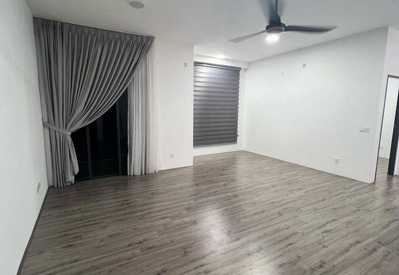 Henna Residence @ The Quartz