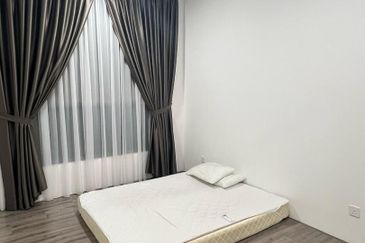 Henna Residence @ The Quartz