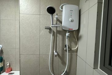 Kenwingston Platz Residence