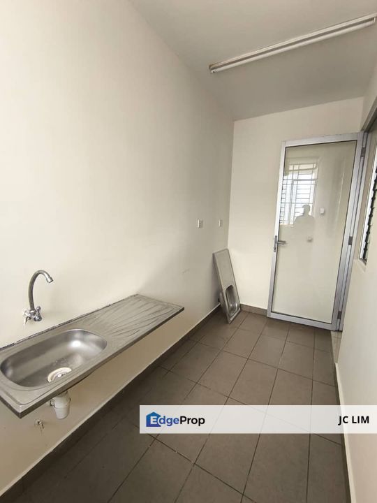 Platinum Lake Pv 21 Setapak Close To KL & Next To Primary School, Kuala Lumpur, Setapak