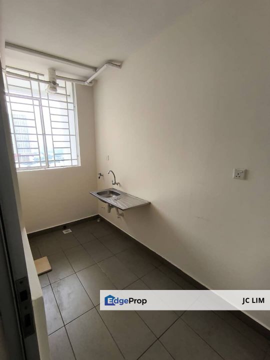 Platinum Lake Pv 21 Setapak Close To KL & Next To Primary School, Kuala Lumpur, Setapak